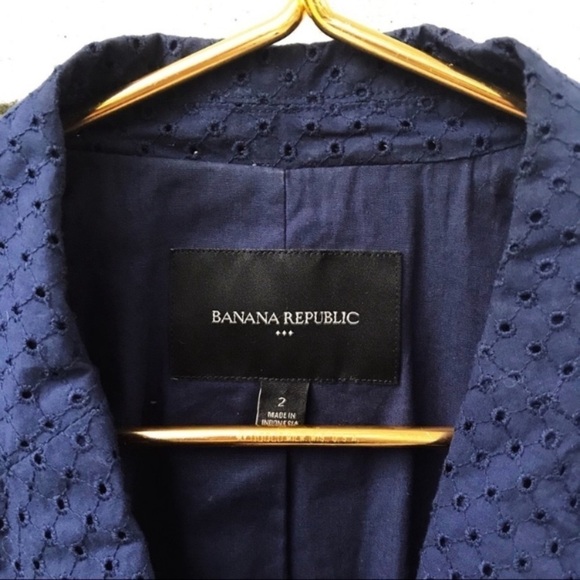 Banana Republic Navy Eyelet Blazer Jacket Cotton Notch Lapel Lined Size 2 - Picture 4 of 8